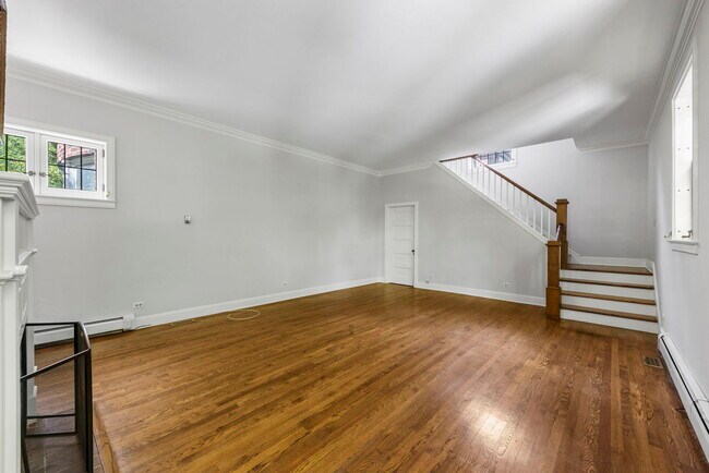 Building Photo - 1092 Wexford Ct