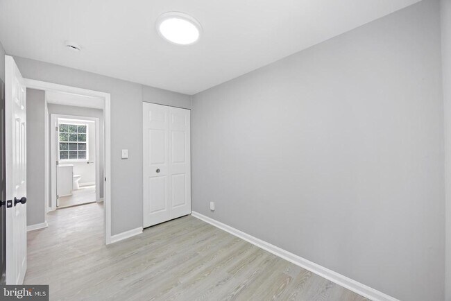 Foto del edificio - 6016 Marquette Rd