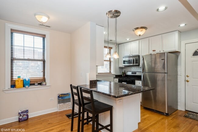 Foto del edificio - 5228 N Campbell Ave
