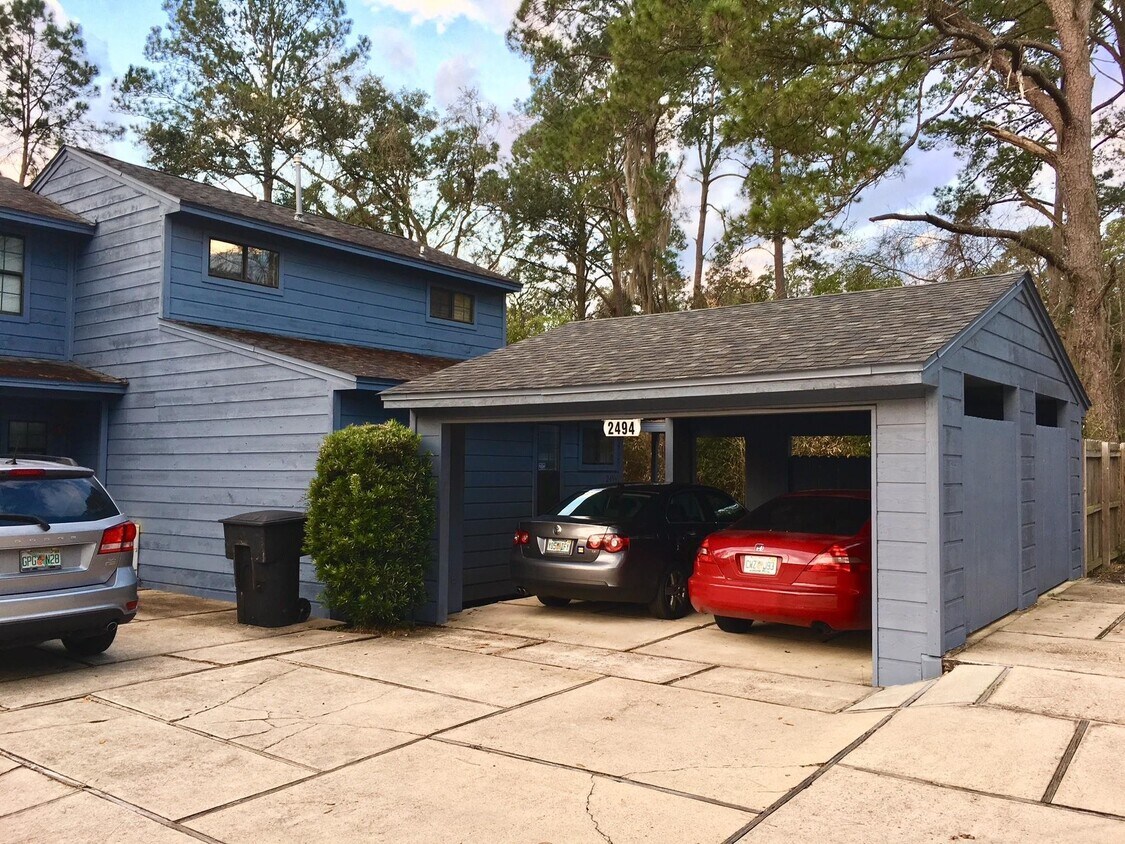 Primary Photo - 2494 E Thundell Dr