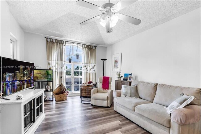 Building Photo - 1280 S Alhambra Cir