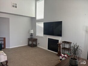 Building Photo - 1655 Kerry Ln