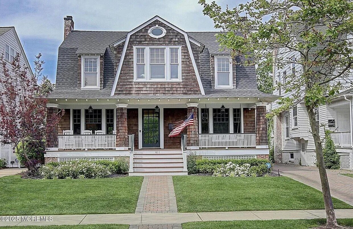Primary Photo - 611 Sunset Ave