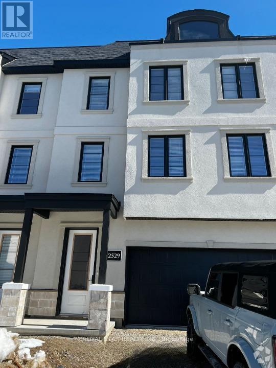 Building Photo - 2529-2529 Meadowlands Way