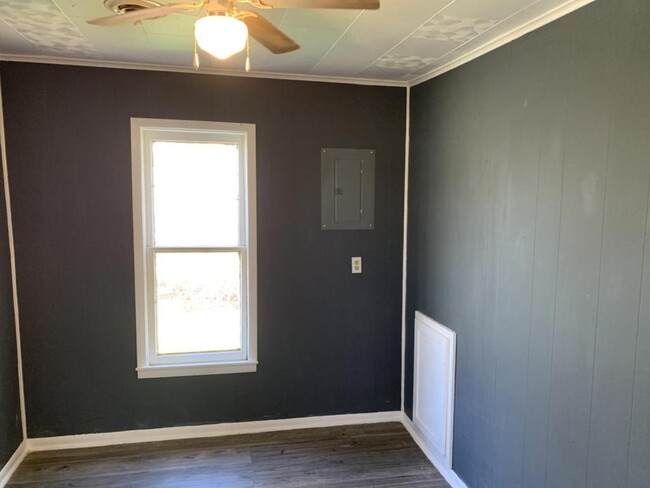 Building Photo - 1224 Delaware