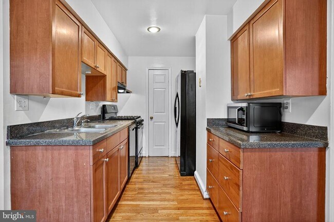 Foto del edificio - 13110 Putnam Cir