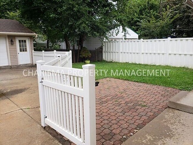 Foto del edificio - 523 N Cliff Ave