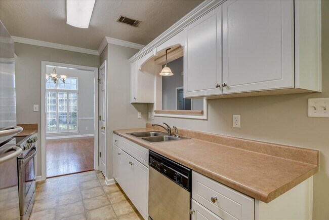 Foto del edificio - 1348 Wendell Ln