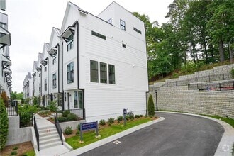 Building Photo - 1815 Gotham Ln NE