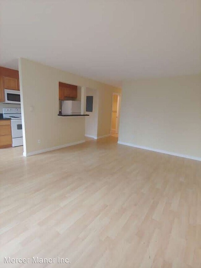 Foto del edificio - 2717 76th Ave SE