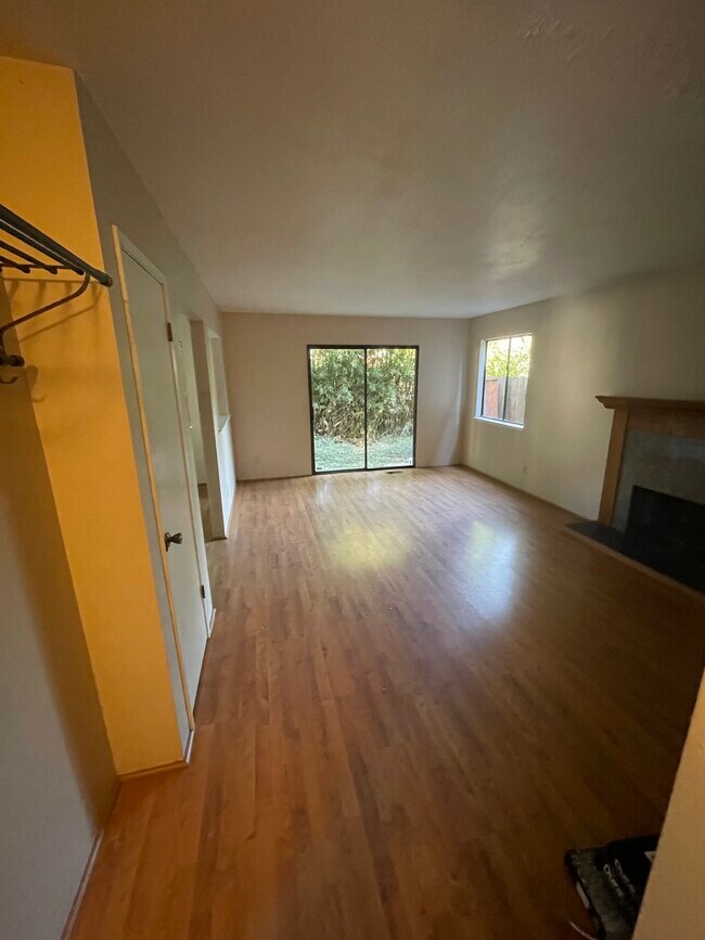 4589 Melody Dr, Concord, CA 94521 Townhome Rentals in Concord CA