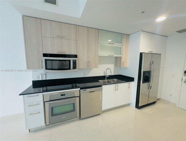 Foto del edificio - 60 SW 13th St