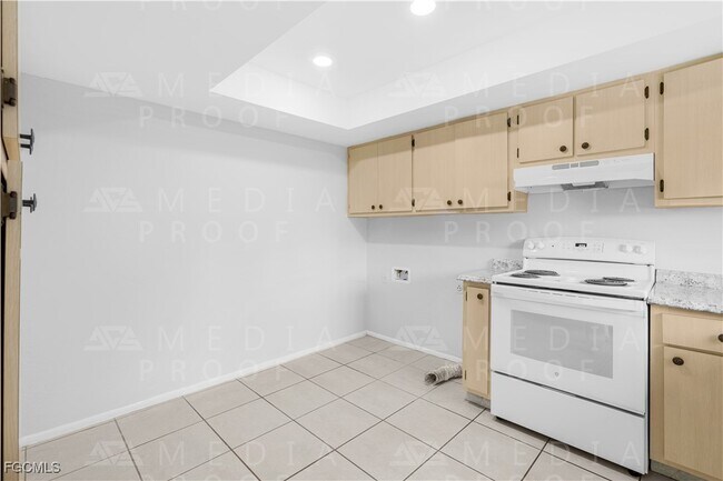 Foto del edificio - 2935 SE 15th Pl