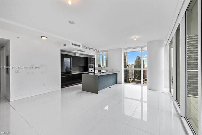 Building Photo - 2 br, 2 bath Condo - 1080 Brickell Ave Uni...
