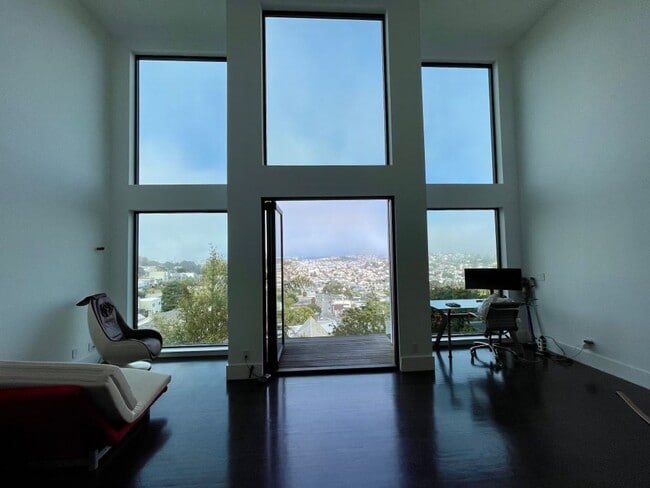 Building Photo - Exquisite, One-of-a-Kind View Property in ...