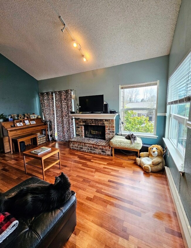 Foto principal - 820 Cady Rd