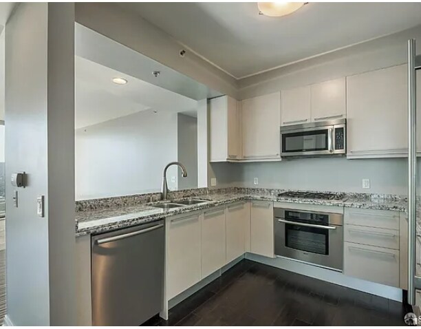 Foto del edificio - 425 1st St