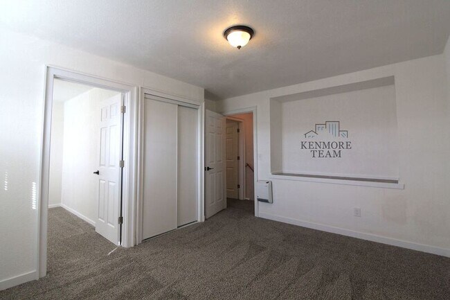 Foto del edificio - 224208 E Main St