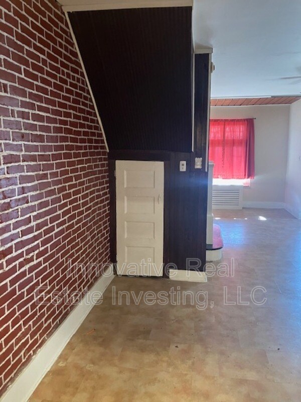 Foto del edificio - 6115 Lansdowne Ave