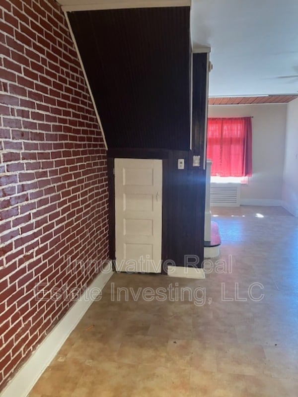 Photo - 6115 Lansdowne Ave House