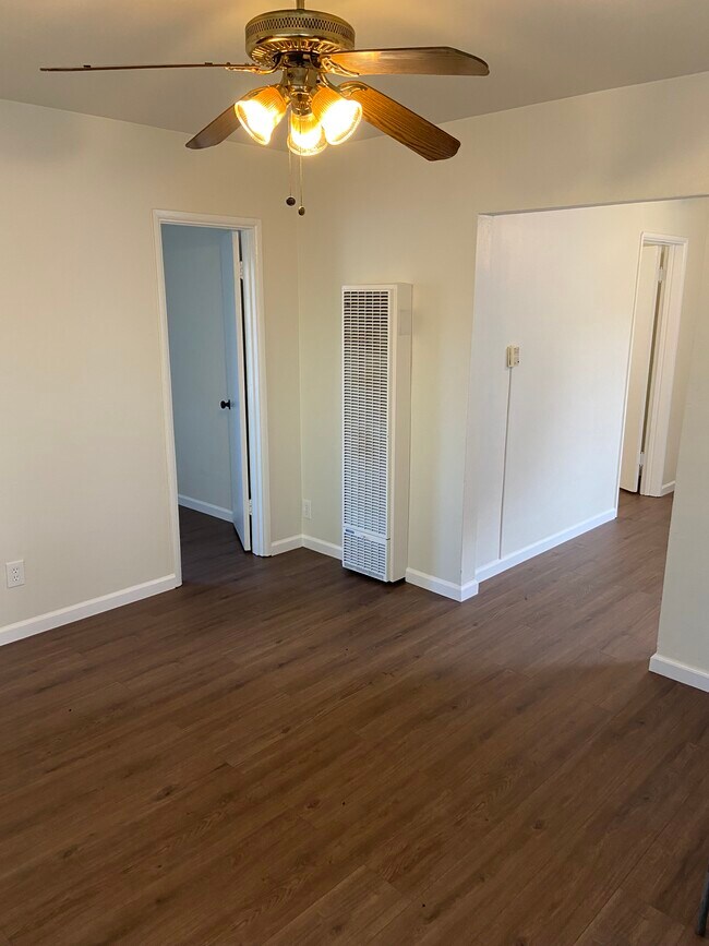 Hallway to Bedrooms - 1924 E Poinsettia St