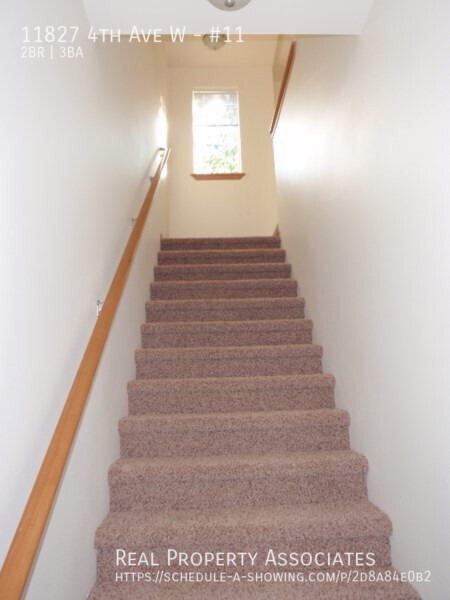 Foto del edificio - Townhouse in South Everett