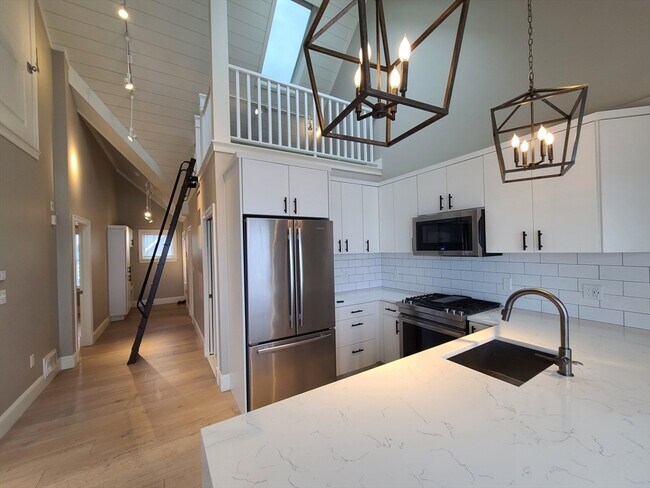 Foto del edificio - 176 Winthrop Shore Dr