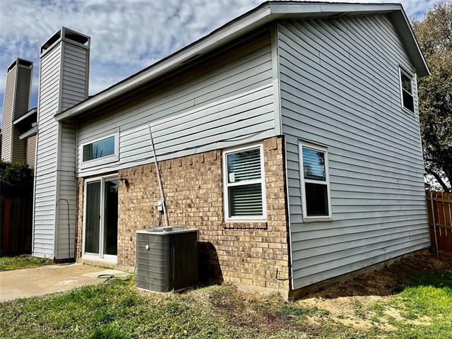 Building Photo - 628 Via Miramonte