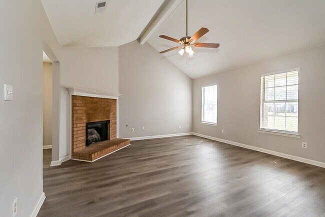 Building Photo - 6650 Black Oak Dr