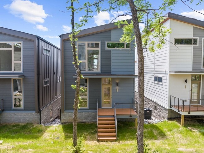 Photo - 3038 Edwin Cir House