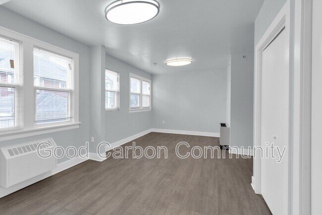 Foto del edificio - 2136 Main St