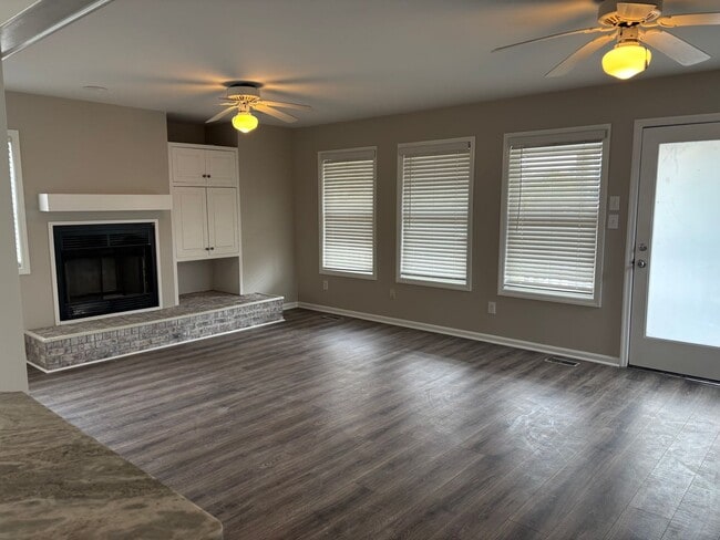 Building Photo - 118 Wyndward Ct