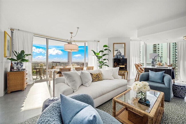 Foto del edificio - 488 NE 18th St