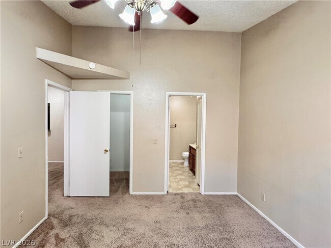 Foto del edificio - 304 Crosswind Way