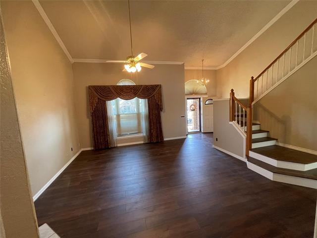 Building Photo - 7017 Wooddale Dr