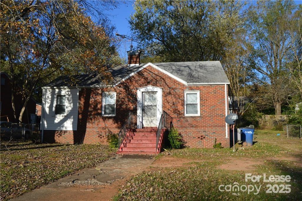 Foto principal - 316 Westwood Dr