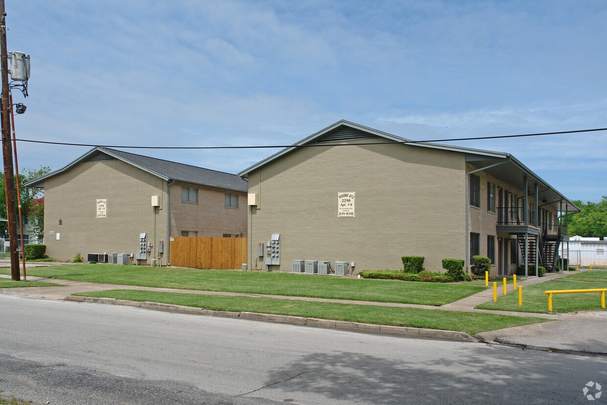 22902294 Calder Ave, Beaumont, TX 77701 Apartments in Beaumont, TX