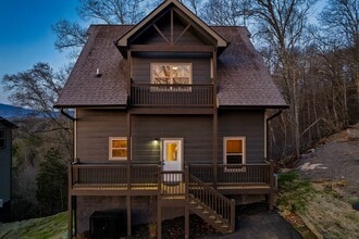 Building Photo - 2127 Eagle Feather Dr