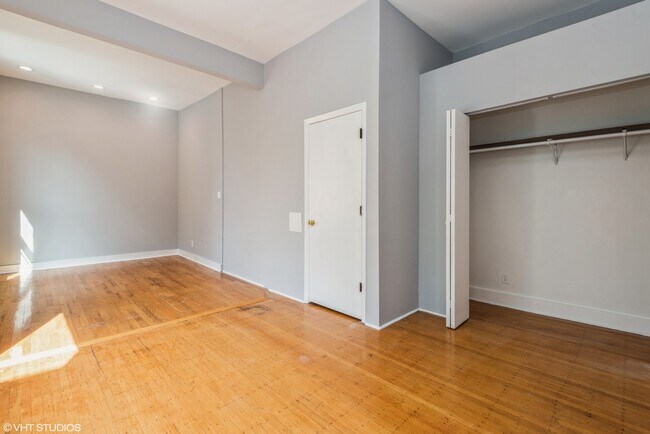 Foto del edificio - 1633 Oak Ave