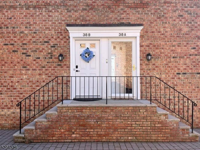 Foto del edificio - 42 Elm St