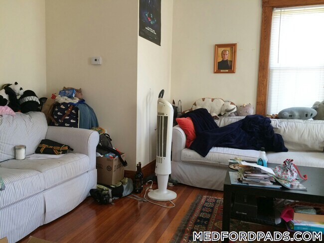 Building Photo - 79 Capen St