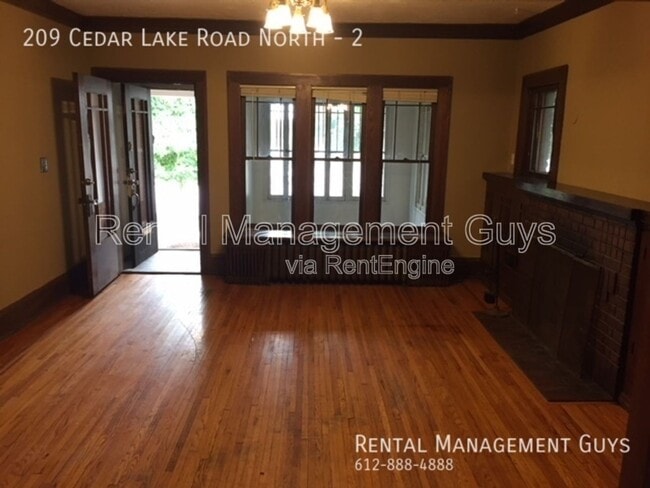 Building Photo - 209 Cedar Lake Rd N