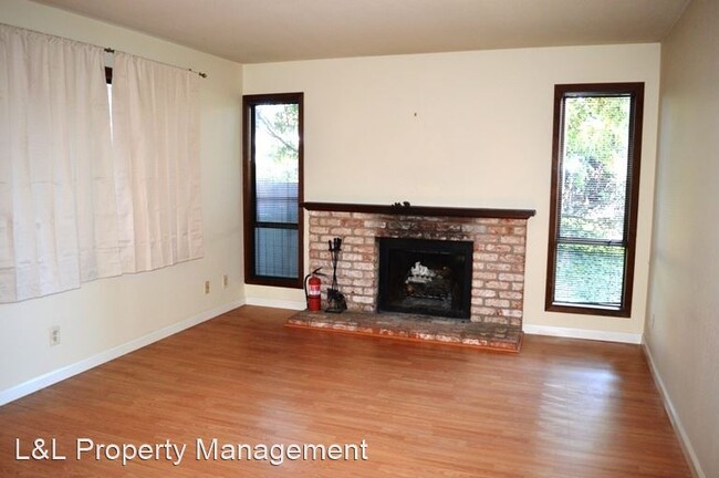 Foto del edificio - 2 br, 2 bath House - 56 Cypress Place