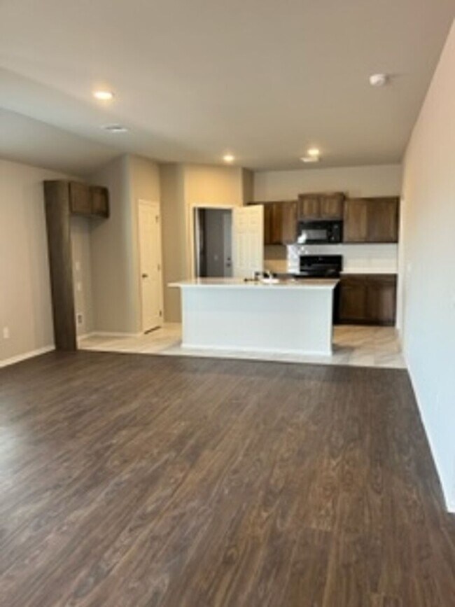 Building Photo - 1st Month Free!