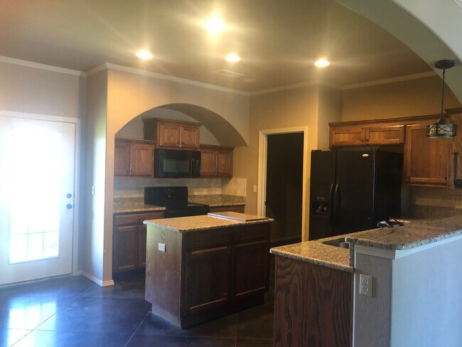 Building Photo - 3/2 in Hillside Terrace