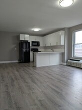 Building Photo - 21 Canfield St