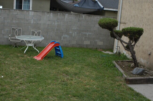 Yard - 7123 Lime Ave