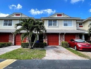 Building Photo - 3361 NW 29th Ct