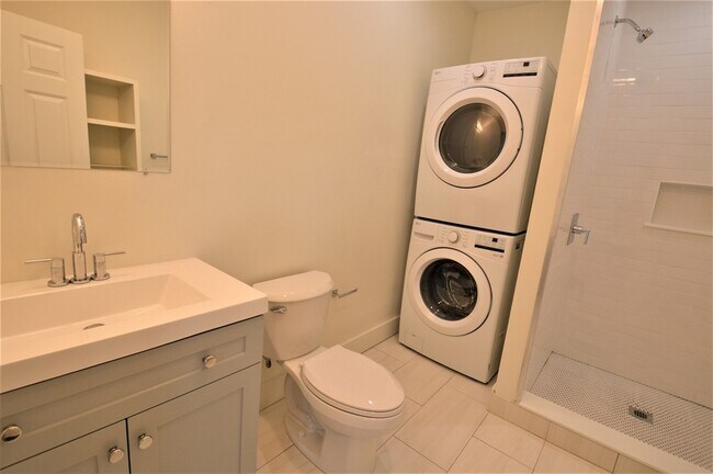 Building Photo - 27 Ransom Rd