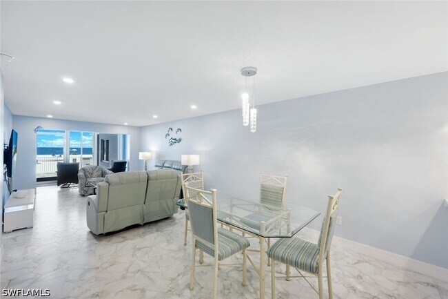 Foto del edificio - 26000 Hickory Blvd